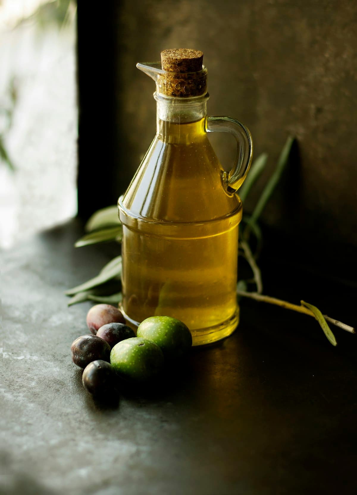 Clear golden refined bleached deodorized (RBD) palm olein cooking oil (CP8/CP10)